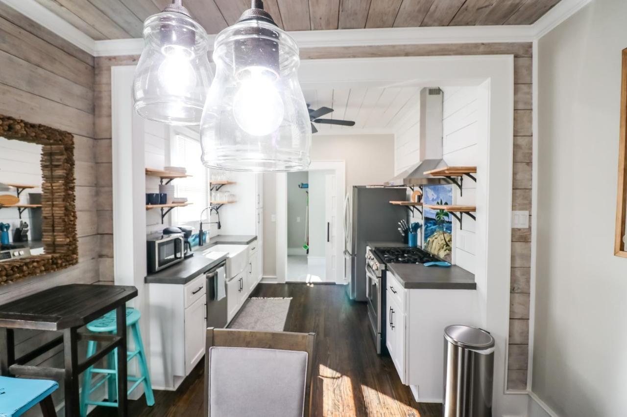 Dog-Friendly Stylish Super Cozy Home Fabulous Patio And Perfect Location Galveston Exterior photo