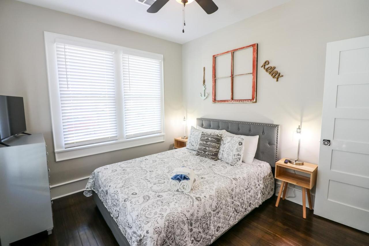 Dog-Friendly Stylish Super Cozy Home Fabulous Patio And Perfect Location Galveston Exterior photo